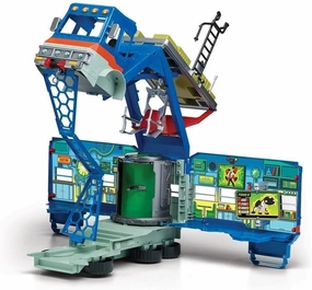 Ben 10 Rust Bucket Playset Future proof Professional Amateur