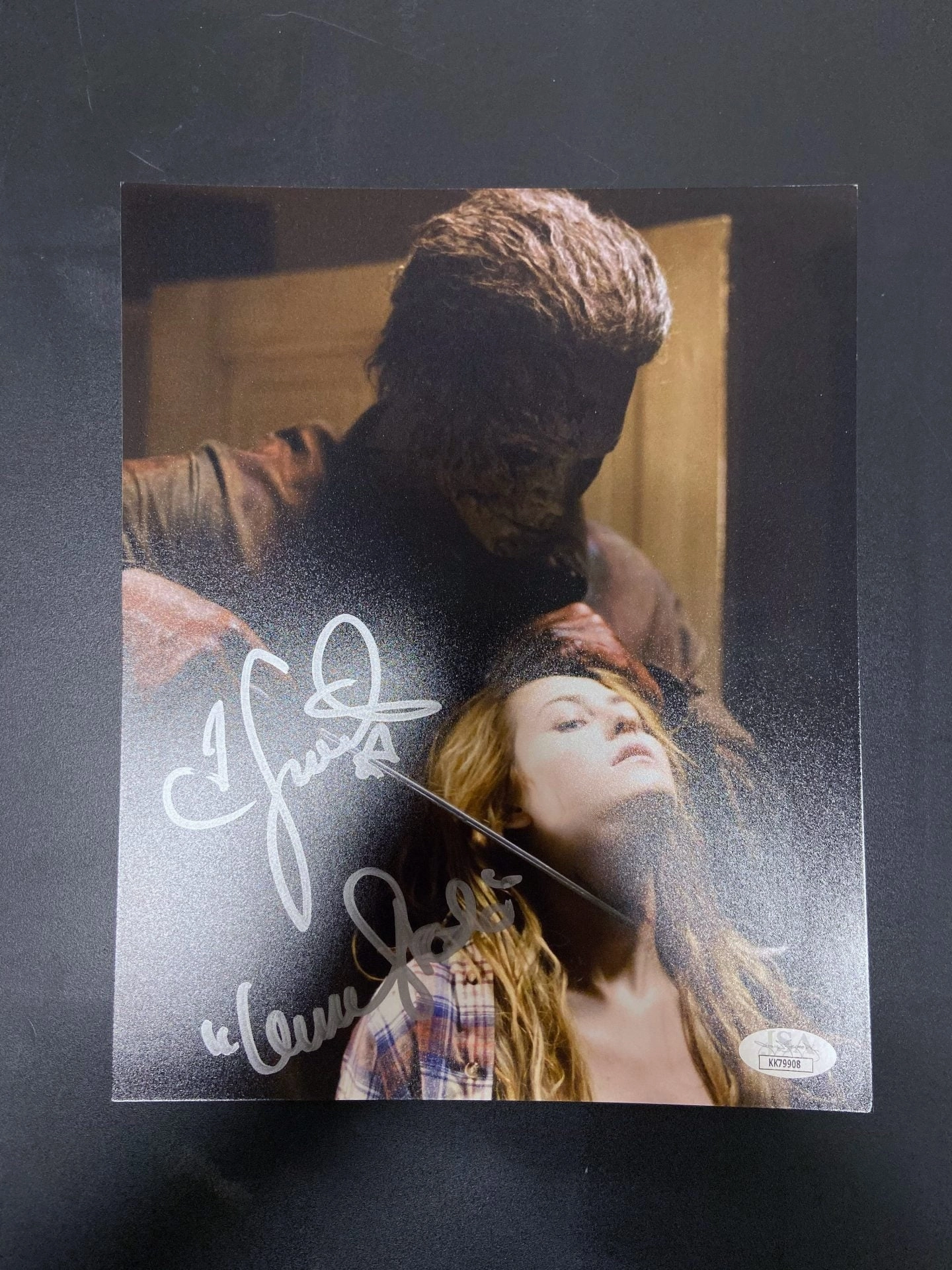 Scout Taylor-Compton Autographed Halloween (2007) 8x10 Photograph (JSA Certified) - Version 1 Frightening Accessories
