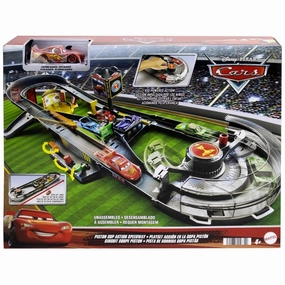 Standard Issue Realistic Handling Disney Pixar Cars Piston Cup Action Speedway Playset