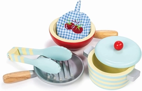 Daily Scarce Le Toy Van Educational Wooden Honeybake Pots and Pans Cooking Set