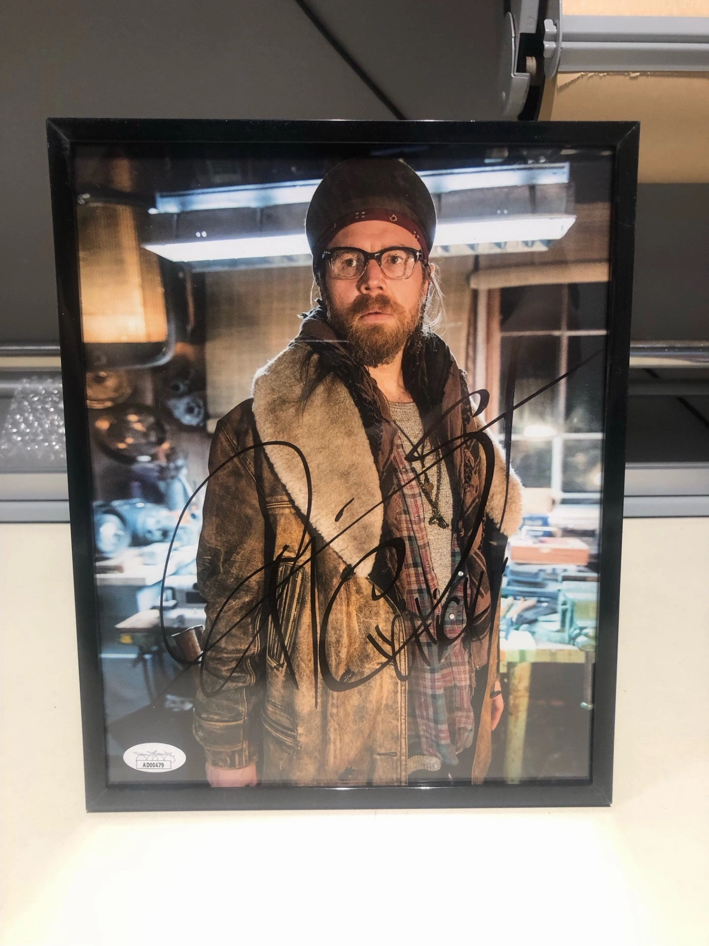 Framed Ryan Hurst Autographed Bates Motel 8x10 Photo - JSA Certified Frightening Accents