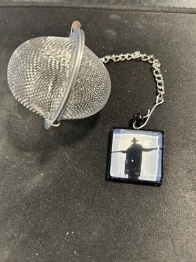 Get 2 Steeping - Jeepers Creepers Limited Edition Steepers Enchanting Lights Ghoulish Masks