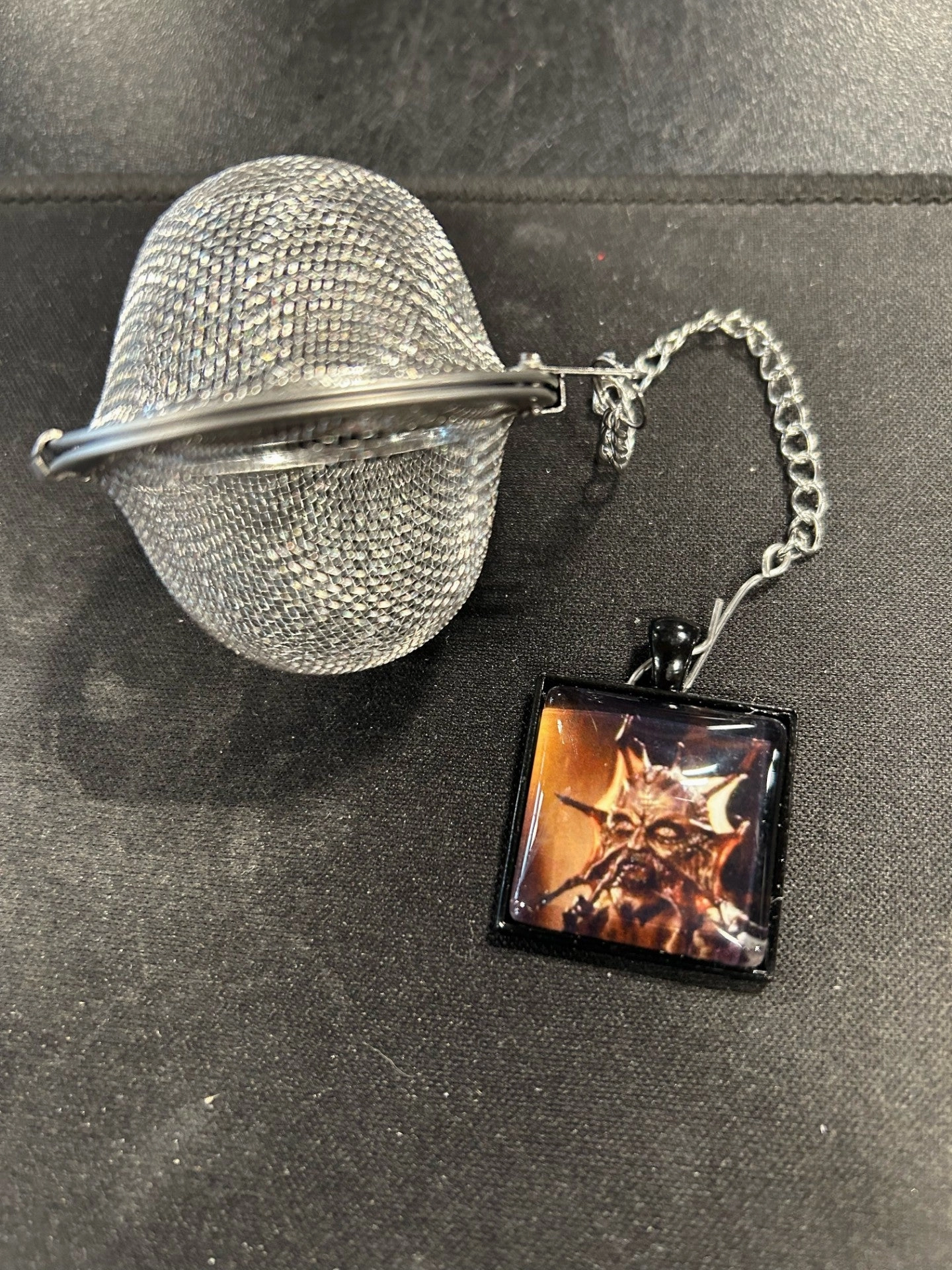 Ghostly Props Get 2 Steeping - Jeepers Creepers Limited Edition Steepers