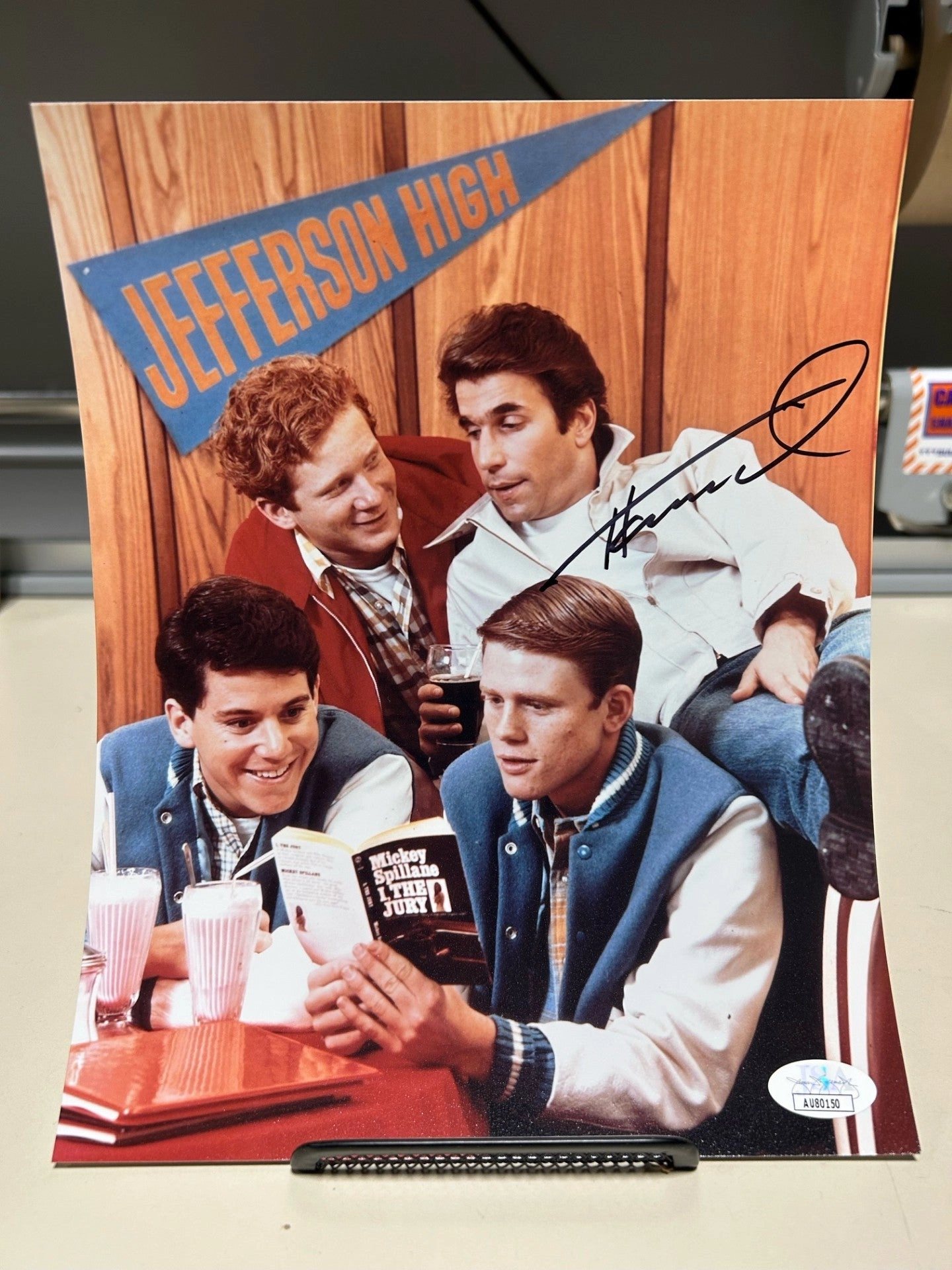 Henry Winkler Autographed Happy Days 8x10 - Version 2 Haunted Accessories Mysterious Ornaments