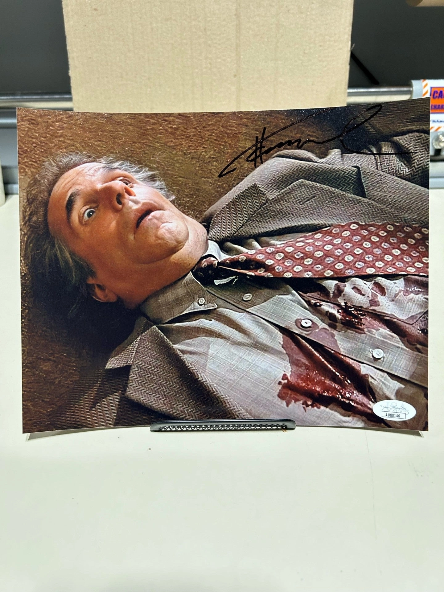 Henry Winkler Autographed Scream 8x10 - Version 1 Fantastic Displays