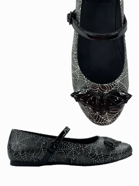 Sporty arch All Day Comfort Technology Mary Jane Bat Spiderweb Flats