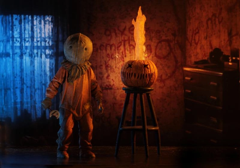 Charming Displays Trick R Treat - 7" Scale Action Figure - Ultimate Sam